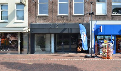 Te Huur: Foto Winkelruimte aan de Hoofdstraat 77 in Hoogeveen