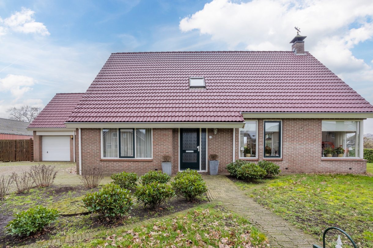 Te koop: Foto Woonhuis aan de Smilderweg 1 in Hooghalen