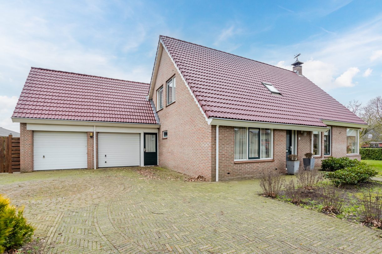 Te koop: Foto Woonhuis aan de Smilderweg 1 in Hooghalen