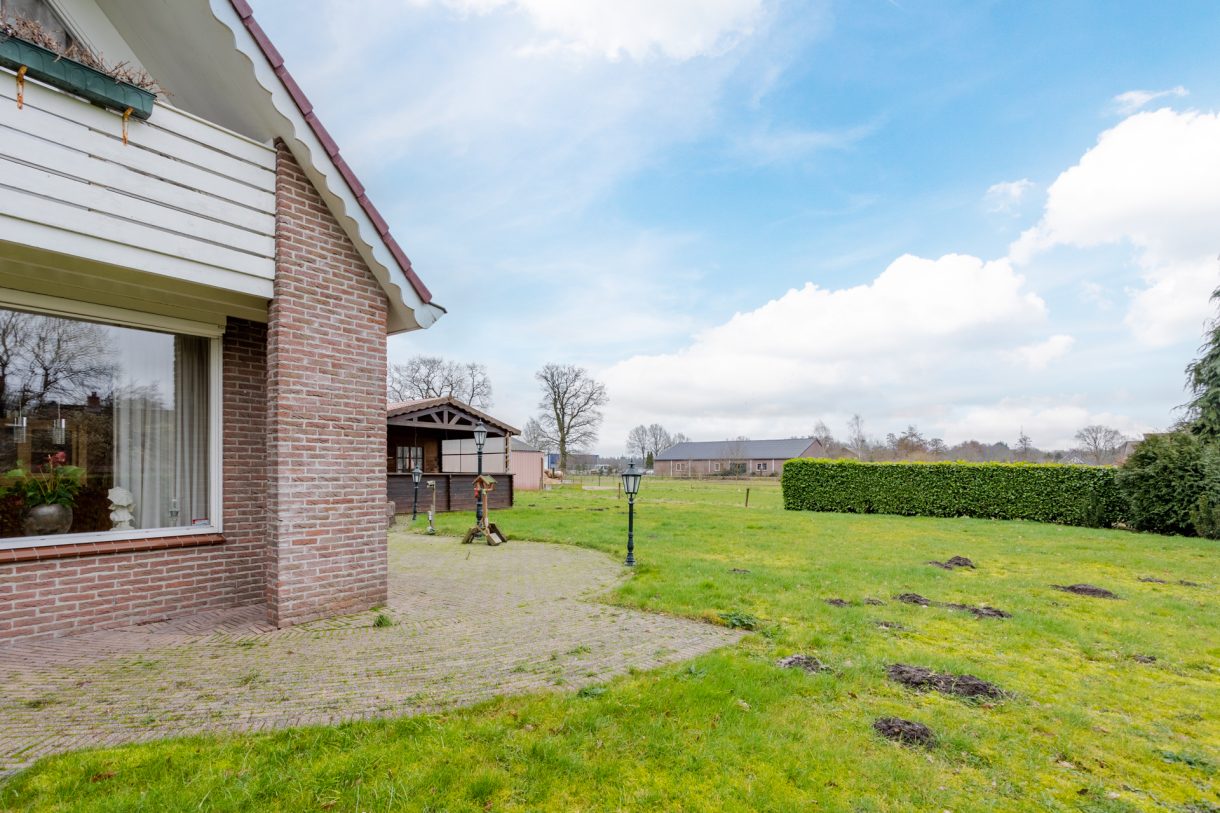 Te koop: Foto Woonhuis aan de Smilderweg 1 in Hooghalen