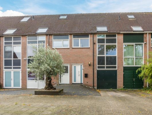 Hoofdfoto van Hoogeveen De Waring 37