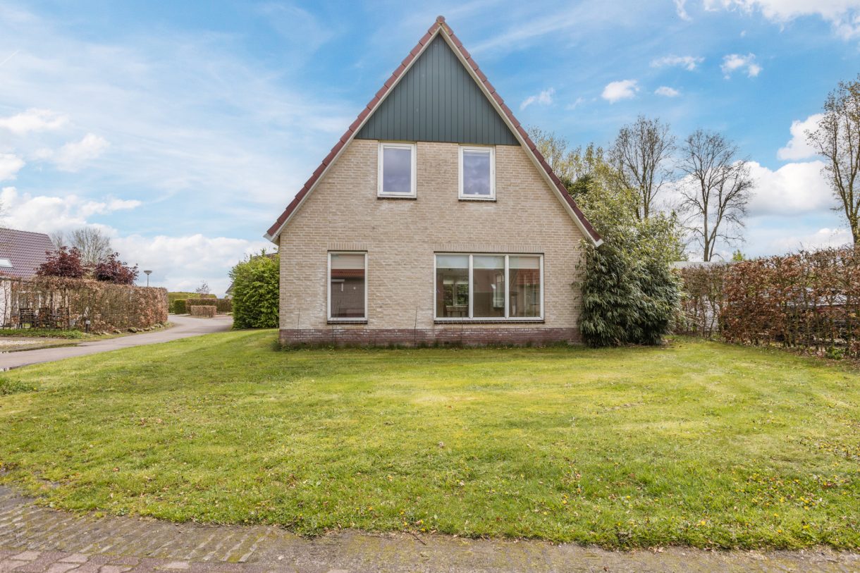 Te koop: Foto Woonhuis aan de Warmenbossenweg 3-16 in Schoonloo