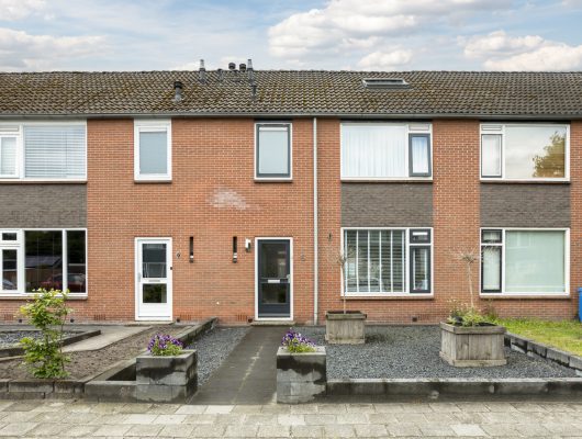 Hoofdfoto van Bovensmilde Hortensiastraat 6