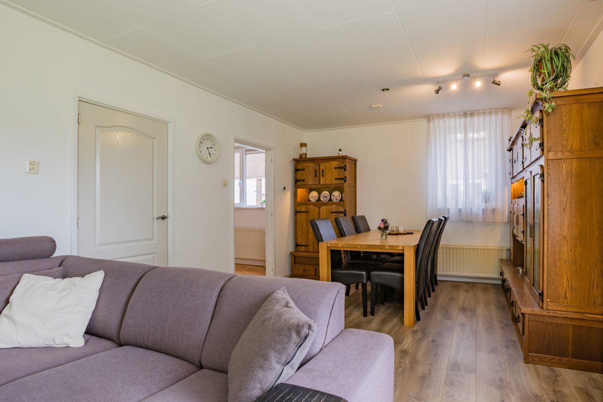 Te koop: Foto Woonhuis aan de Esdoornlaan 2 in Bovensmilde