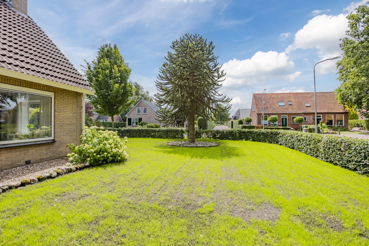 Te koop: Foto Woonhuis aan de Esdoornlaan 2 in Bovensmilde