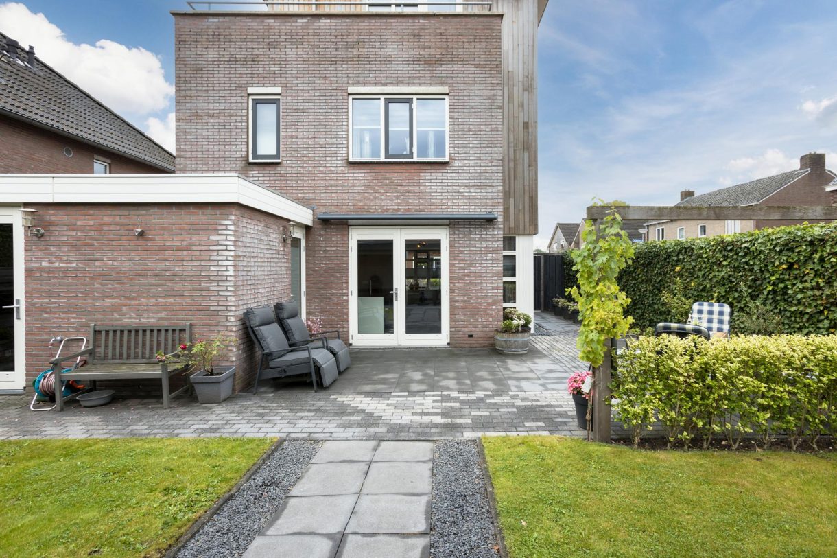 Te koop: Foto Woonhuis aan de Bruggemaet 1 in Beilen