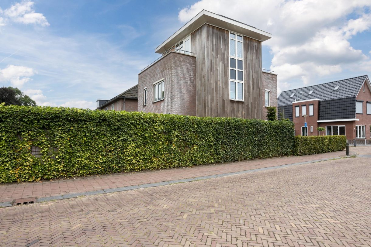 Te koop: Foto Woonhuis aan de Bruggemaet 1 in Beilen