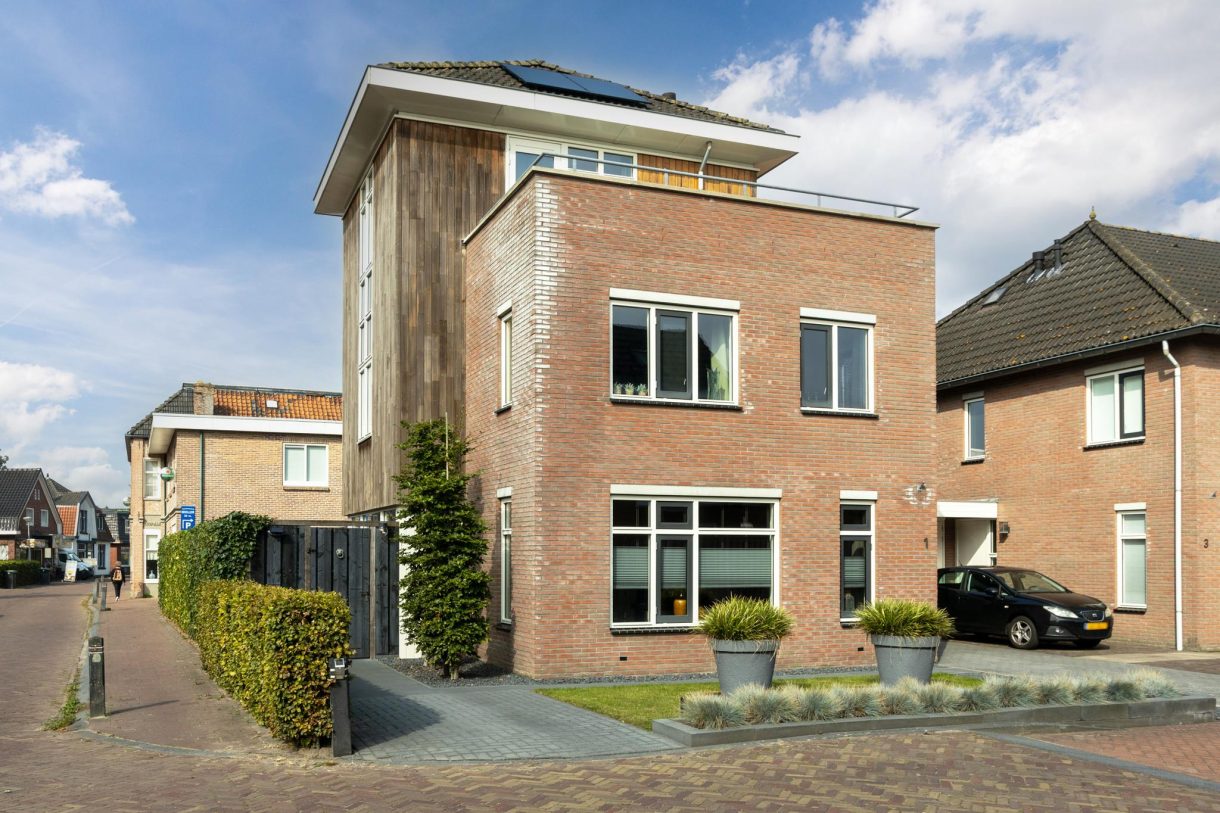 Te koop: Foto Woonhuis aan de Bruggemaet 1 in Beilen
