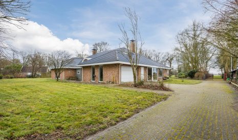 Te koop: Foto Woonhuis aan de Oosteinde 14 in Hijken