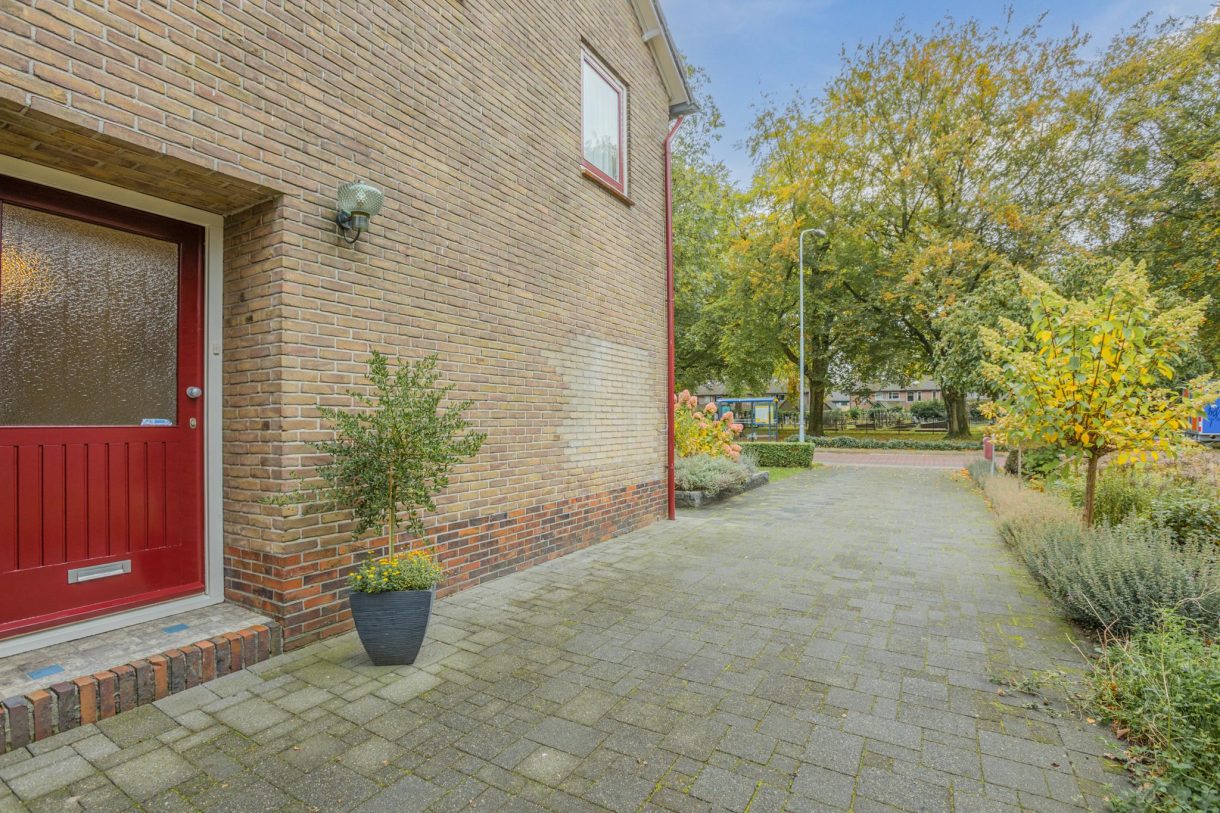 Te koop: Foto Woonhuis aan de Torenlaan 10 in Beilen