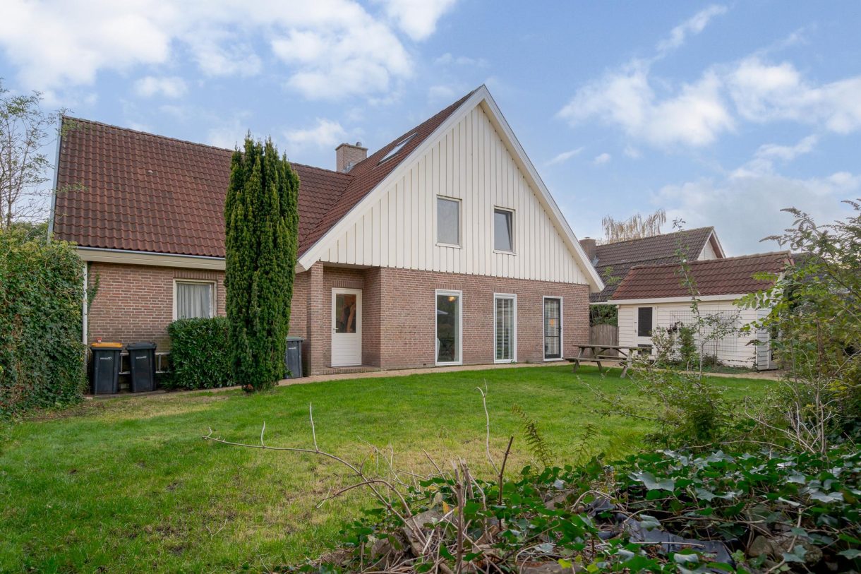 Te koop: Foto Woonhuis aan de Pinksterbloem 14 in Beilen