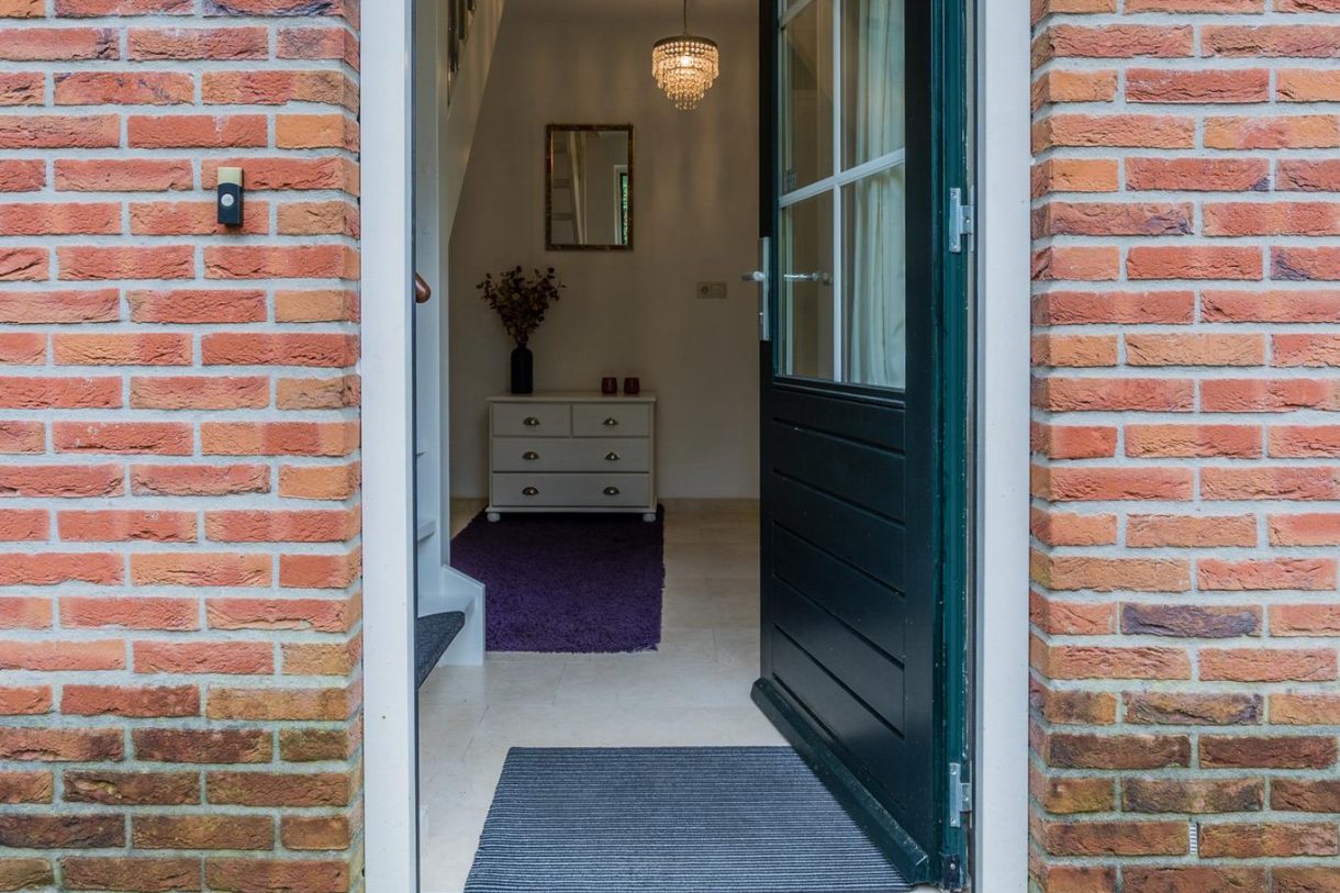 Te koop: Foto Woonhuis aan de Hof van Halenweg 2-346 in Hooghalen