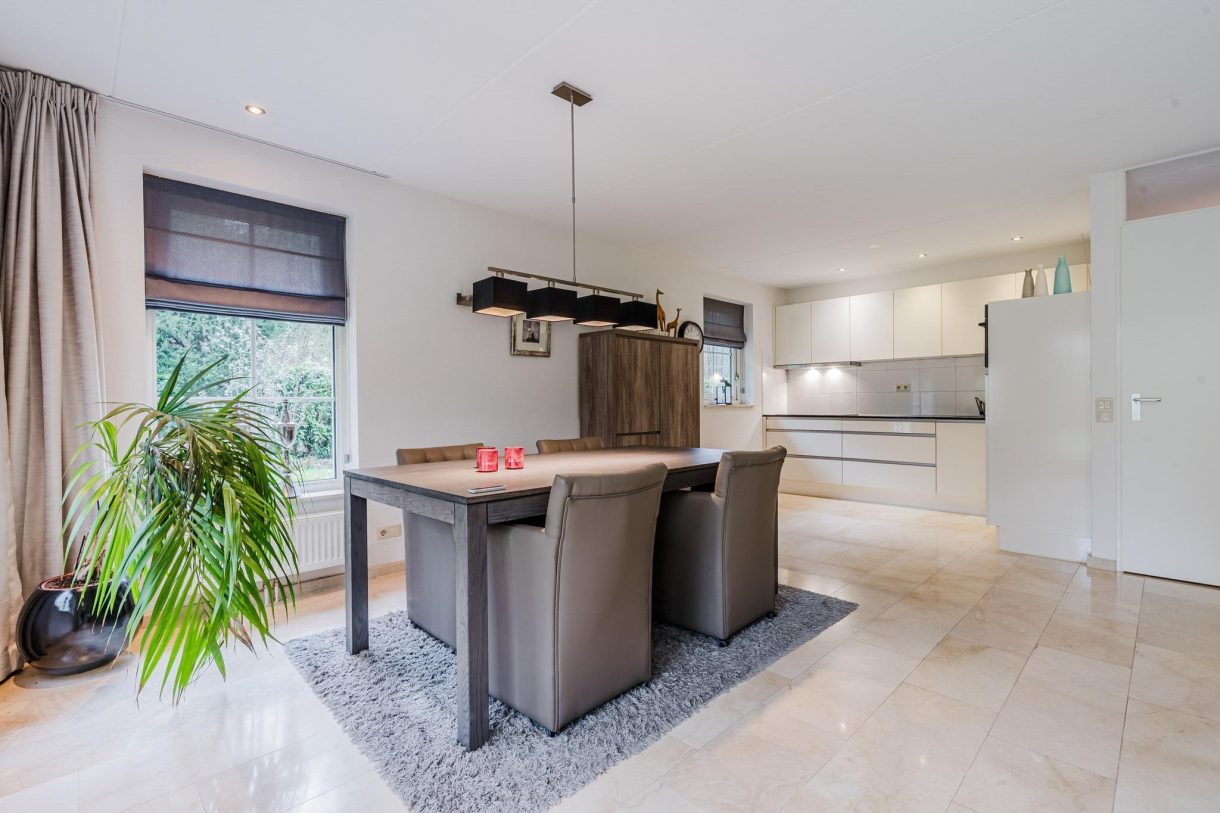 Te koop: Foto Woonhuis aan de Hof van Halenweg 2-346 in Hooghalen