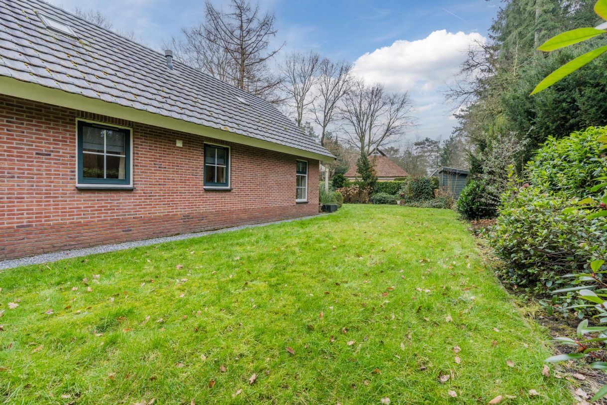 Te koop: Foto Woonhuis aan de Hof van Halenweg 2-346 in Hooghalen