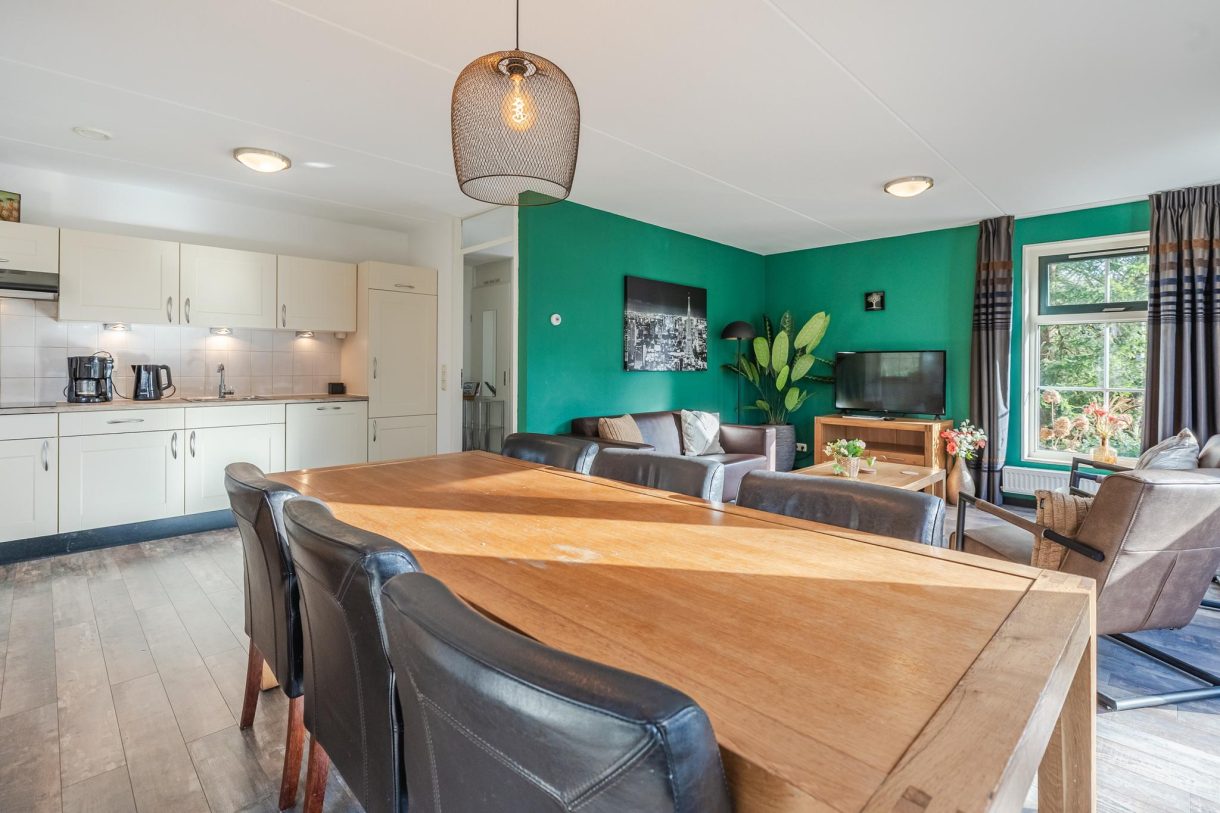 Te koop: Foto Woonhuis aan de Hof van Halenweg 2-331 in Hooghalen