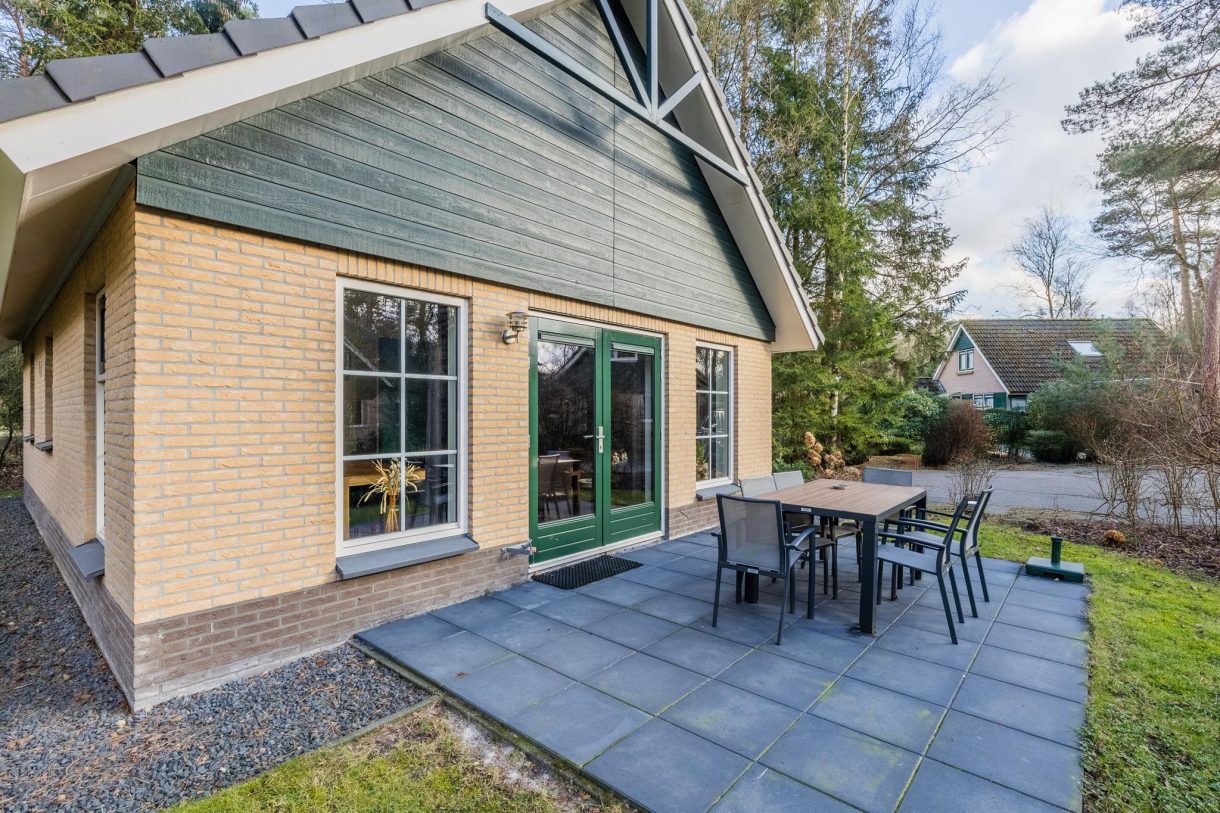 Te koop: Foto Woonhuis aan de Hof van Halenweg 2-331 in Hooghalen