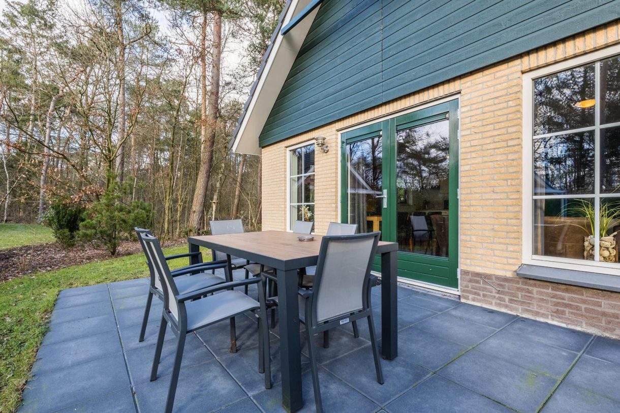 Te koop: Foto Woonhuis aan de Hof van Halenweg 2-331 in Hooghalen