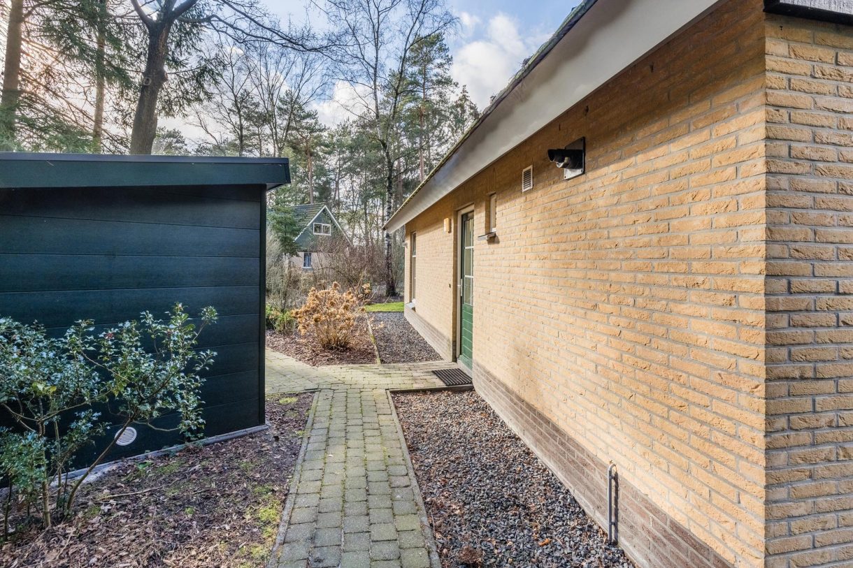 Te koop: Foto Woonhuis aan de Hof van Halenweg 2-331 in Hooghalen