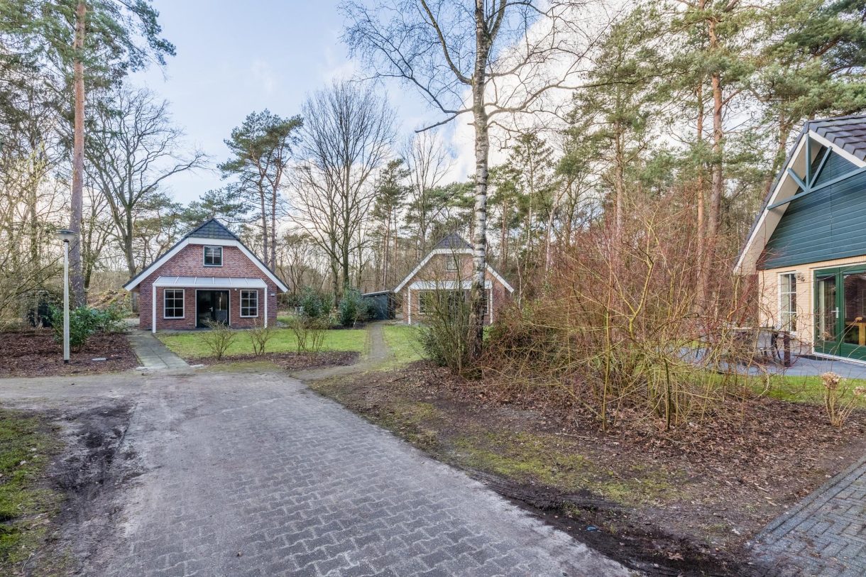 Te koop: Foto Woonhuis aan de Hof van Halenweg 2-331 in Hooghalen