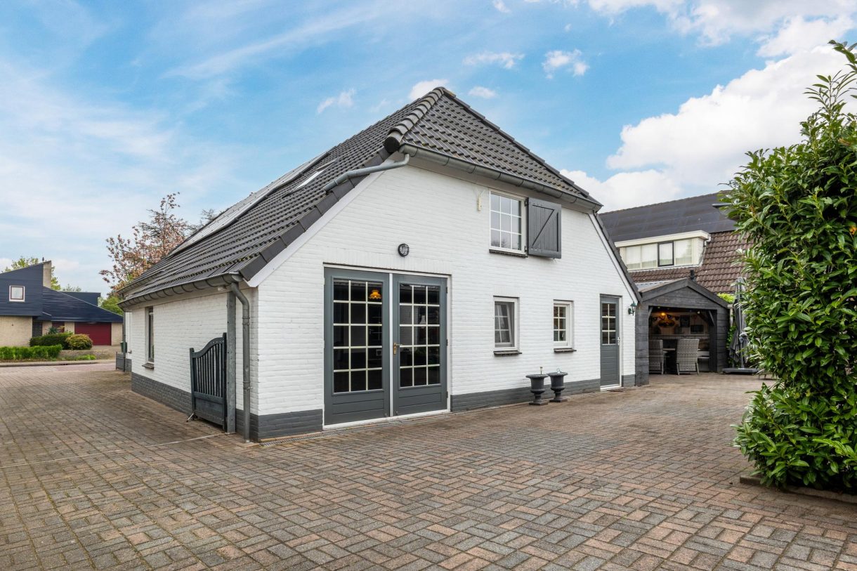 Te koop: Foto Woonhuis aan de Asserweg 8 in Beilen