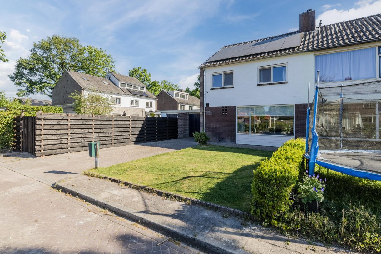 Te koop: Foto Woonhuis aan de Lindelaan 1 in Smilde